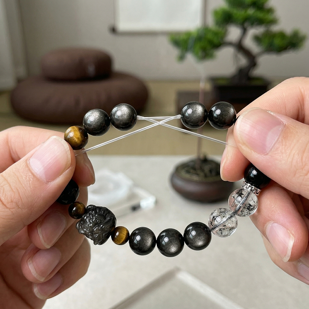 Natural Obsidian Bracelet - Image 3