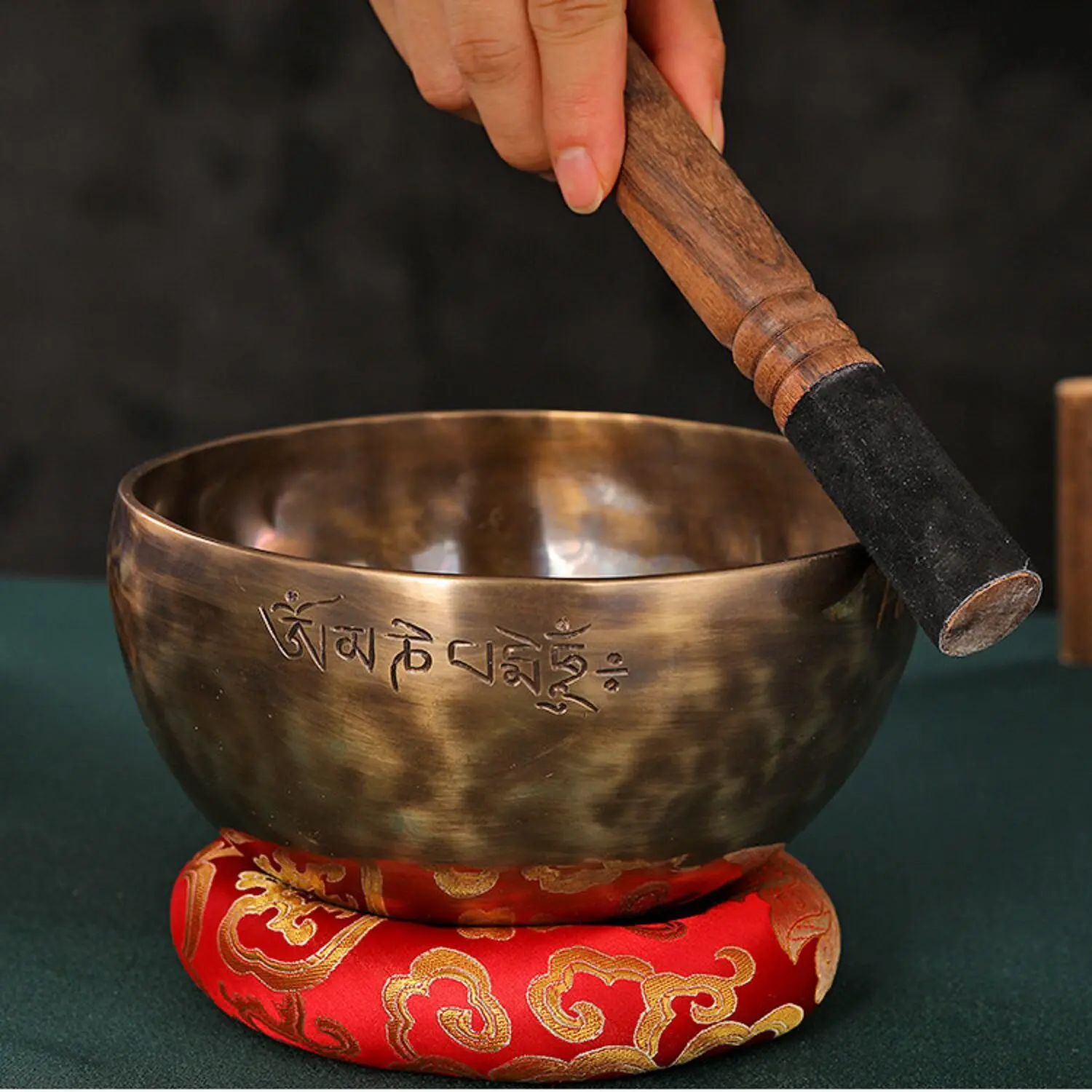 Handmade Resonant Copper Full Moon Singing Bowl