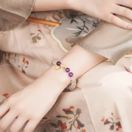 Hypoallergenic skin-friendly mood soothing crystal bracelet