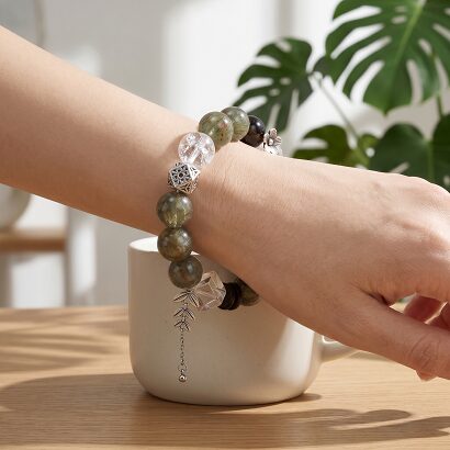 Handcrafted oxidized silver tassel green phantom bracelet for daily wear