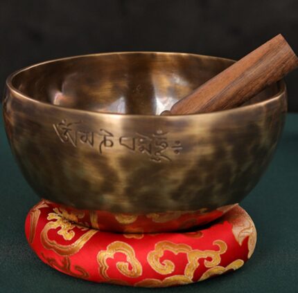 Full Moon Singing Bowl with Om Mani Padme Hum Engraving