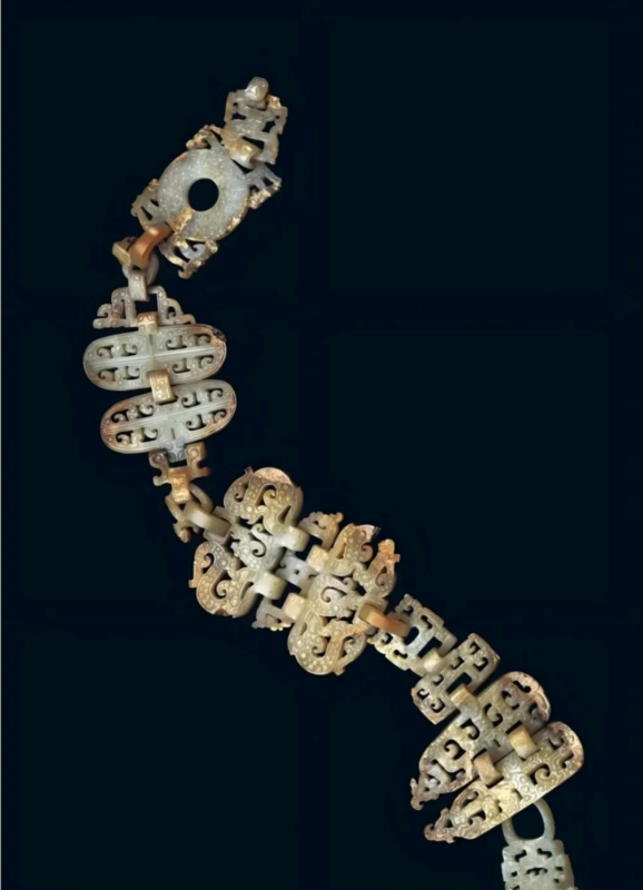 Ancient Chinese jade artifact, jade cong ritual object, museum quality nephrite, Shang dynasty jade